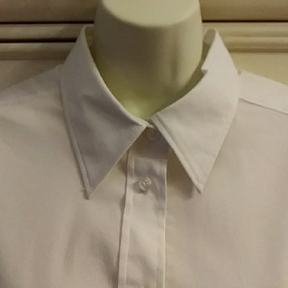 White button down blouse - Picture 2 of 7